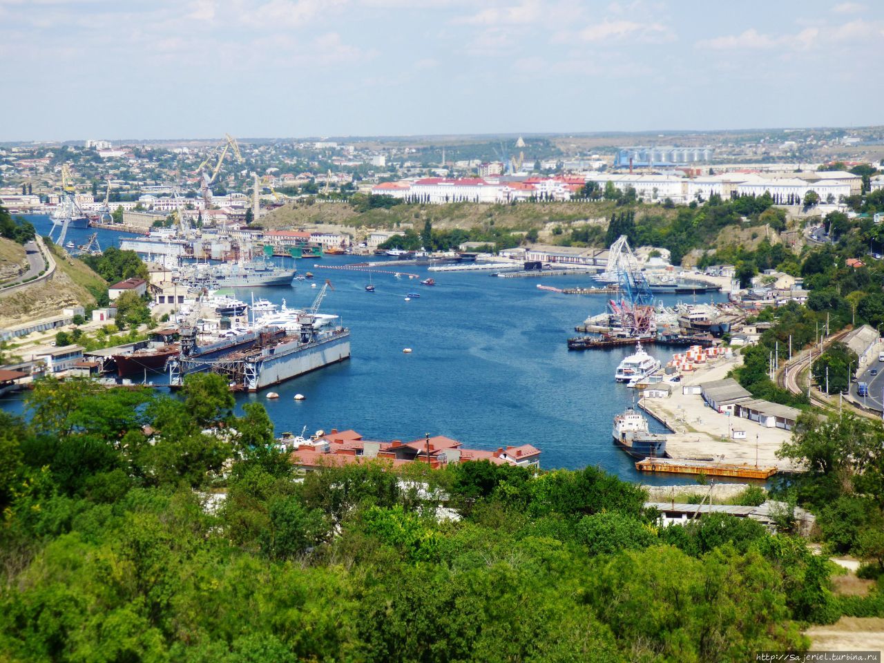 Фотография Севастополя с высоты птичьего полета